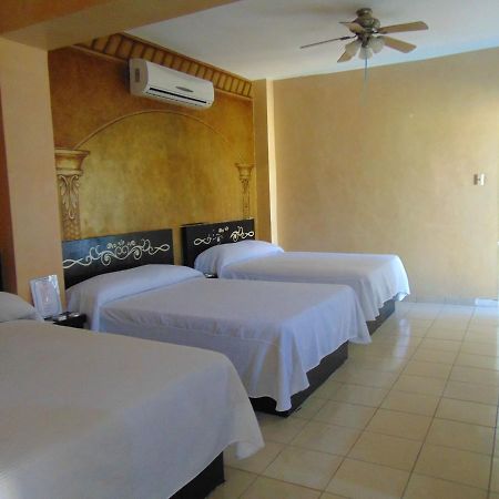 Hotel Jardin Heroica Caborca Esterno foto