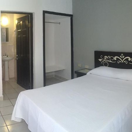 Hotel Jardin Heroica Caborca Esterno foto