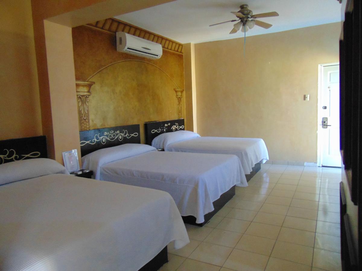 Hotel Jardin Heroica Caborca Esterno foto